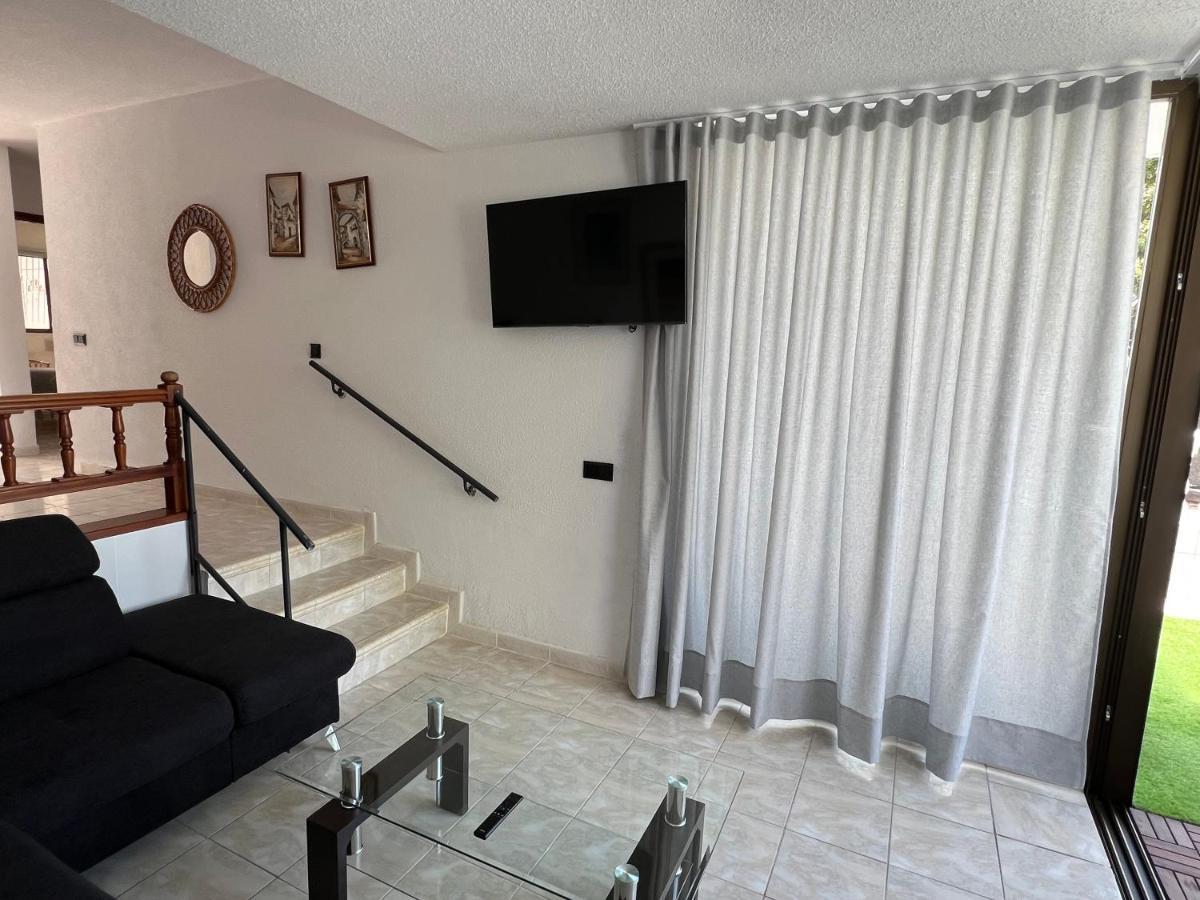 Fantastic Bungalow Playa De Las Americas Arona  Buitenkant foto