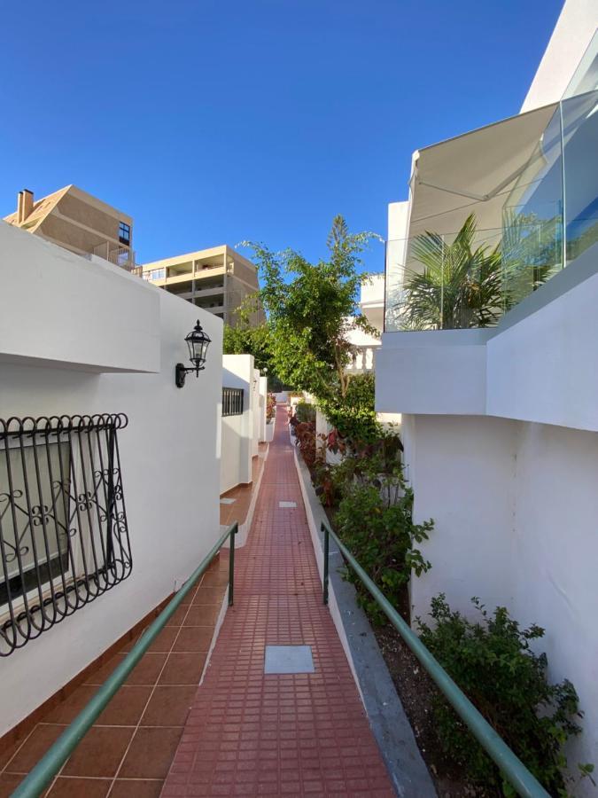 Fantastic Bungalow Playa De Las Americas Arona  Buitenkant foto